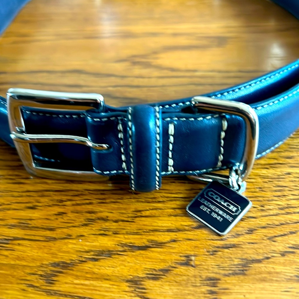 Luxury…COACH dog collar - navy blue 🐶